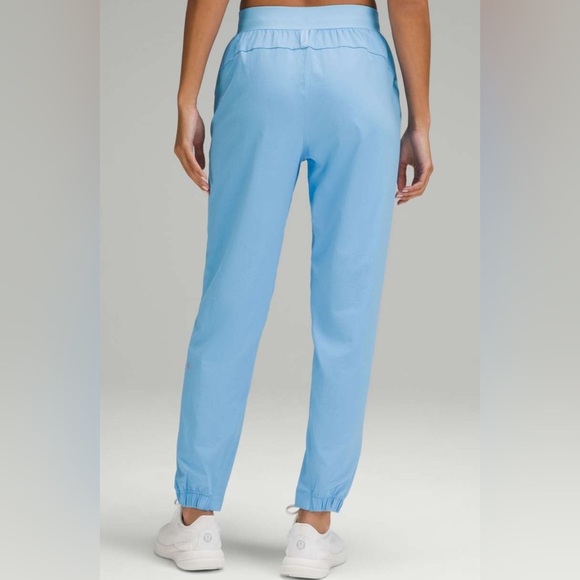 Lululemon License to Train High-Rise Jogger - Picture 2 of 7